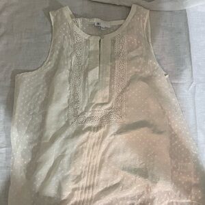 DR2 Cream Sleeveless Blouse with Lace